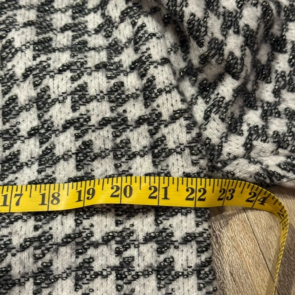 MNG Wool Blend Houndstooth Sweater w/ Puff Shoulder Size Large - Picture 4 of 5